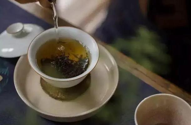 乌龙茶可以煮着喝吗？乌龙茶可以泡几次？